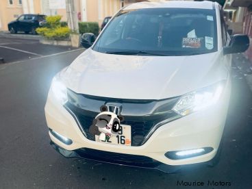 Pre-owned Honda vezel for sale in 