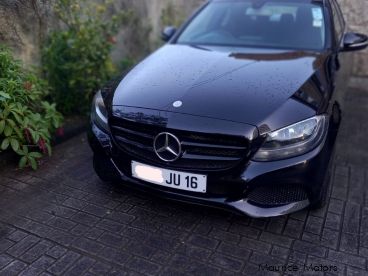 Pre-owned Mercedes-Benz C180 for sale in