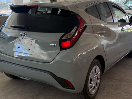 Toyota Aqua X Hybrid in Mauritius