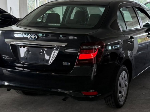 Toyota Axio EX Hybrid in Mauritius