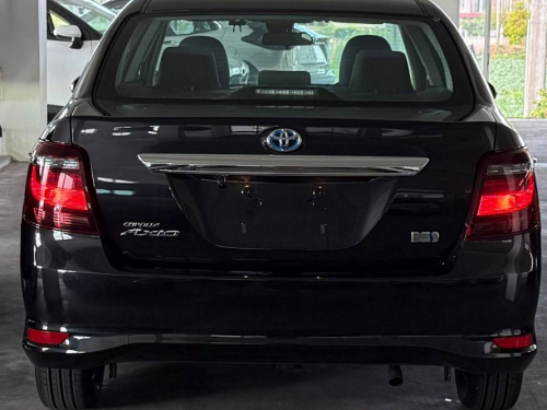 Toyota Axio EX Hybrid in Mauritius