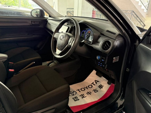 Toyota Axio EX Hybrid in Mauritius
