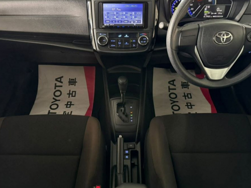 Toyota Axio EX Hybrid in Mauritius