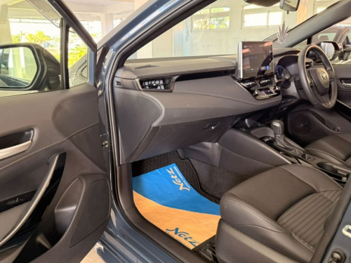 Toyota Corolla WXB Hybrid in Mauritius