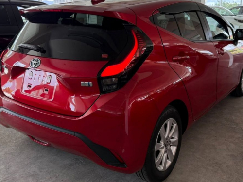 Toyota Aqua Z Hybrid in Mauritius