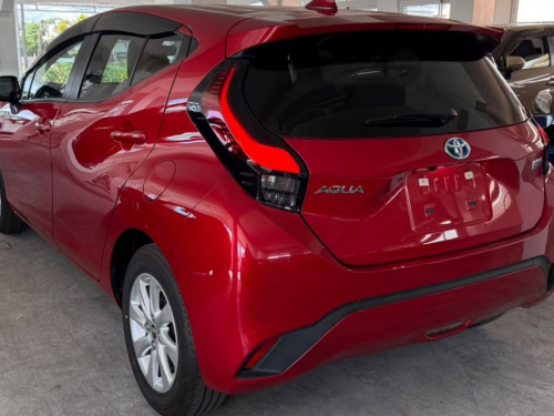 Toyota Aqua Z Hybrid in Mauritius