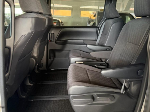 Toyota Noah S-G in Mauritius