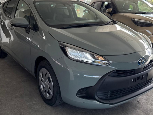 Toyota Aqua X Hybrid in Mauritius