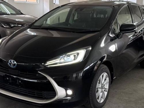 Pre-owned Toyota Aqua Z Hybrid for sale in 