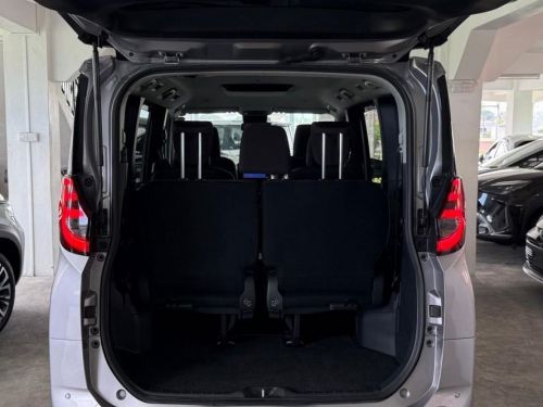 Toyota Noah X in Mauritius