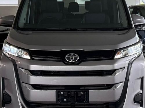 Toyota Noah X in Mauritius