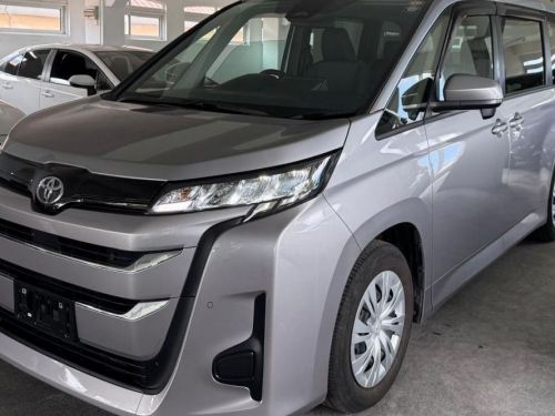 Toyota Noah X in Mauritius