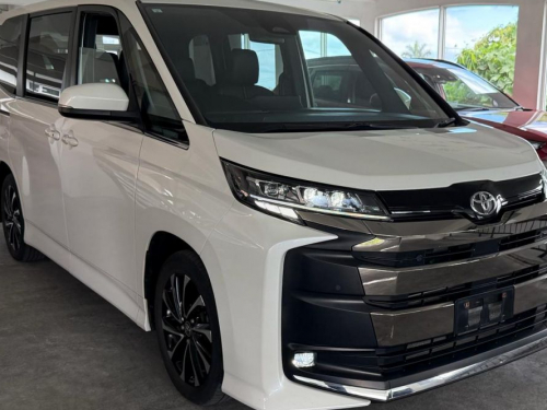 Toyota Noah S-Z in Mauritius
