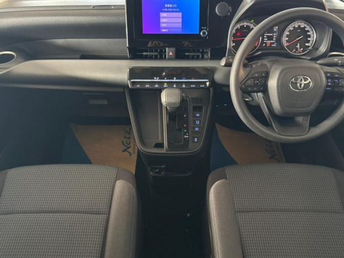 Toyota Noah X in Mauritius