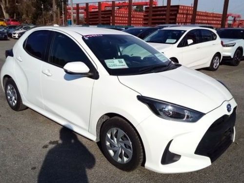 Toyota Yaris HYBRID X in Mauritius