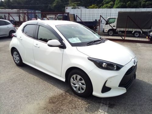 Pre-owned Toyota Yaris HYBRID X for sale in 