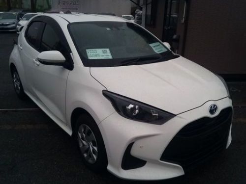Pre-owned Toyota Yaris HYBRID X for sale in 