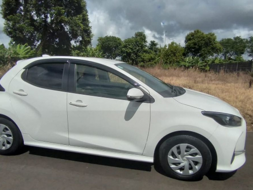 Toyota Yaris Hybrid X PACK in Mauritius