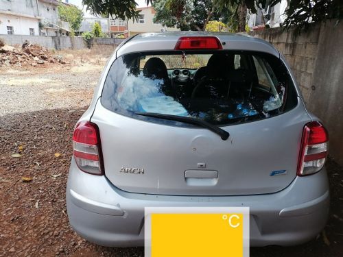 Nissan Arch Ak13 in Mauritius