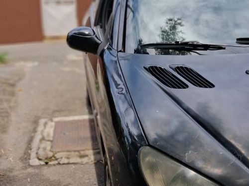 Peugeot 206 in Mauritius