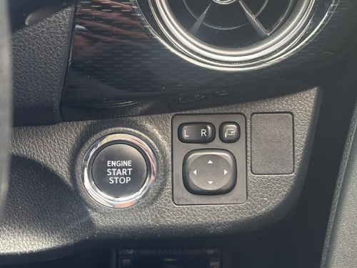 Toyota VITZ 1000CC in Mauritius