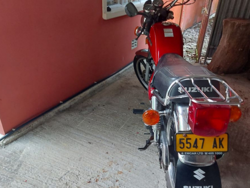 Suzuki GN125 in Mauritius