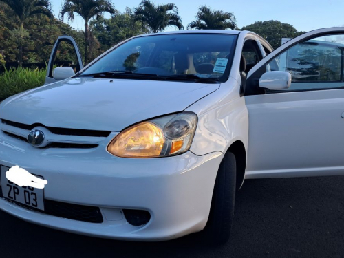 Toyota Platz in Mauritius
