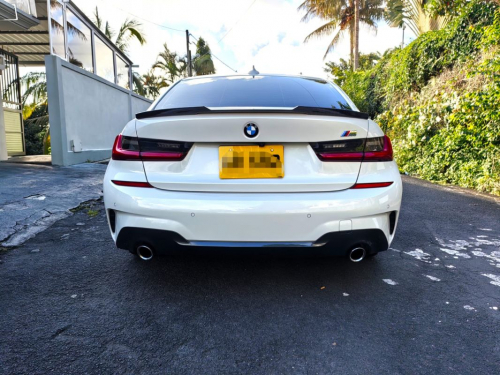 BMW 330i in Mauritius