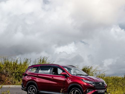 Toyota Rush 1.5L S Version in Mauritius