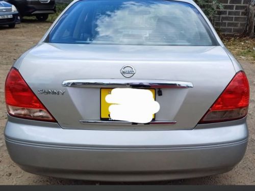 Nissan Sunny N16 in Mauritius
