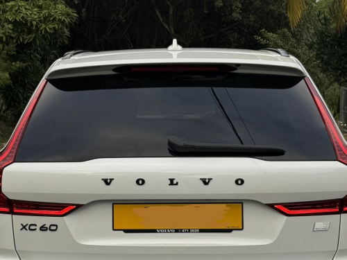 Volvo XC60 T8 Ultimate Dark in Mauritius