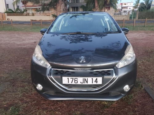 Used Peugeot 208 for sale in Flic en Flac