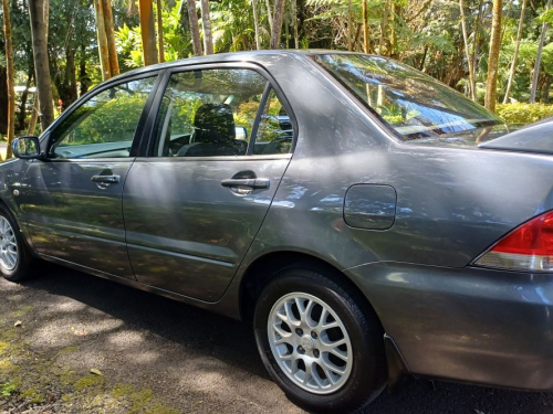 Mitsubishi lancer GLX in Mauritius