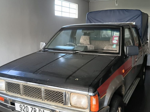 Nissan Hardbody 4x4 in Mauritius