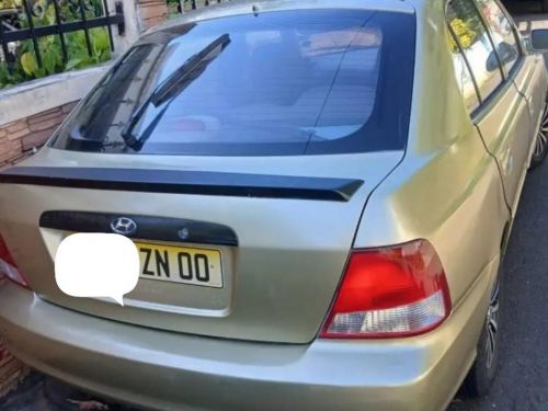 Hyundai Accent 2000 in Mauritius