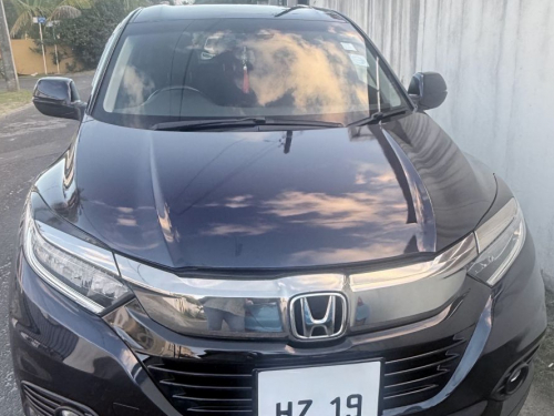 Pre-owned Honda Vezel for sale in 
