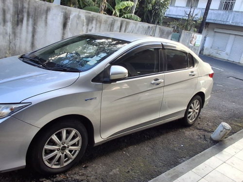Honda grace in Mauritius