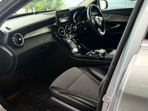 Mercedes-Benz C180 in Mauritius