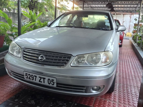 Used Nissan Sunny for sale in Plaine des Papayes