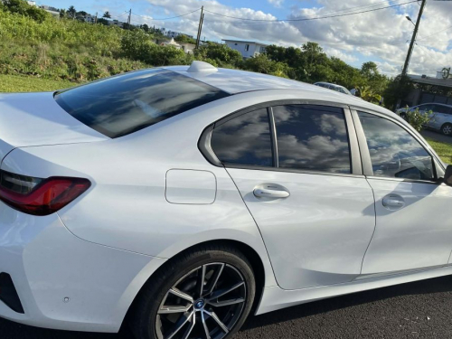 BMW 330e PLUG IN HYBRID G20 in Mauritius