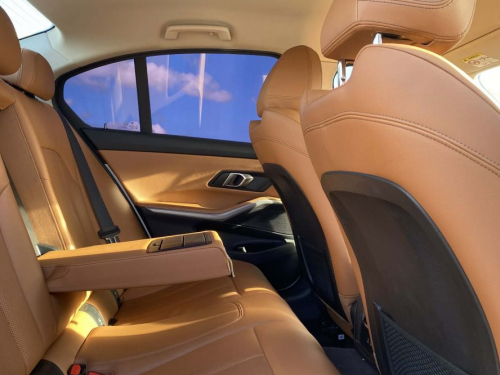 BMW 330e PLUG IN HYBRID G20 in Mauritius