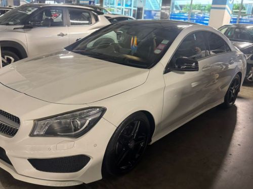 Mercedes-Benz Cla 180 in Mauritius