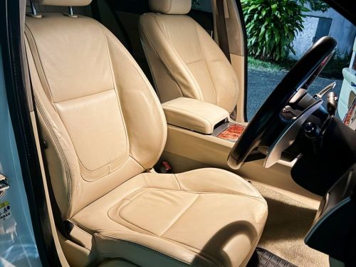 Jaguar XF Premium 2.0T in Mauritius