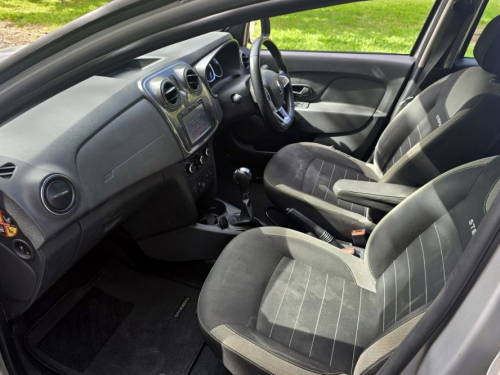 Renault SANDERO in Mauritius