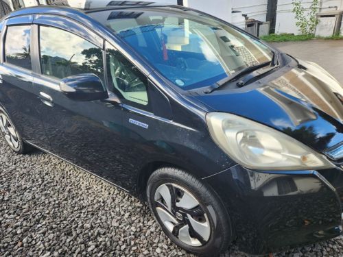 Pre-owned Honda Fit hybrid for sale in 
