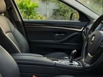 BMW 520i in Mauritius