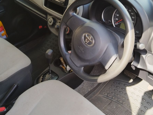 Toyota vitz in Mauritius