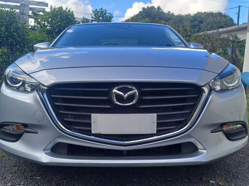 Mazda 3 Axela in Mauritius