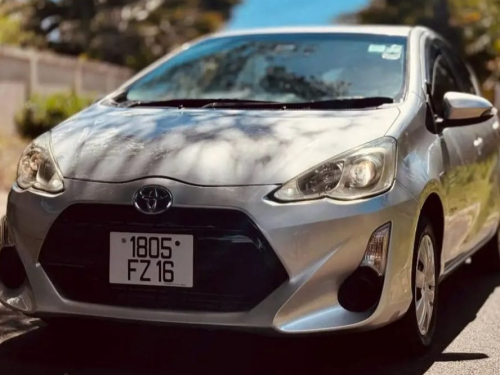 Used Toyota Aqua for sale in Beau Bassin