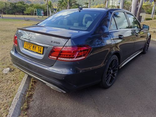Mercedes-Benz E250 2.0  in Mauritius